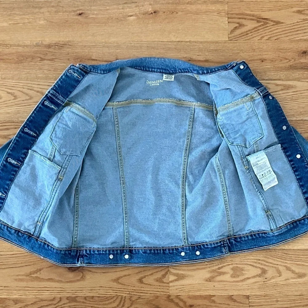 Denizen by Levi's Women's Jean Jacket - Size XS - Picture 6 of 8